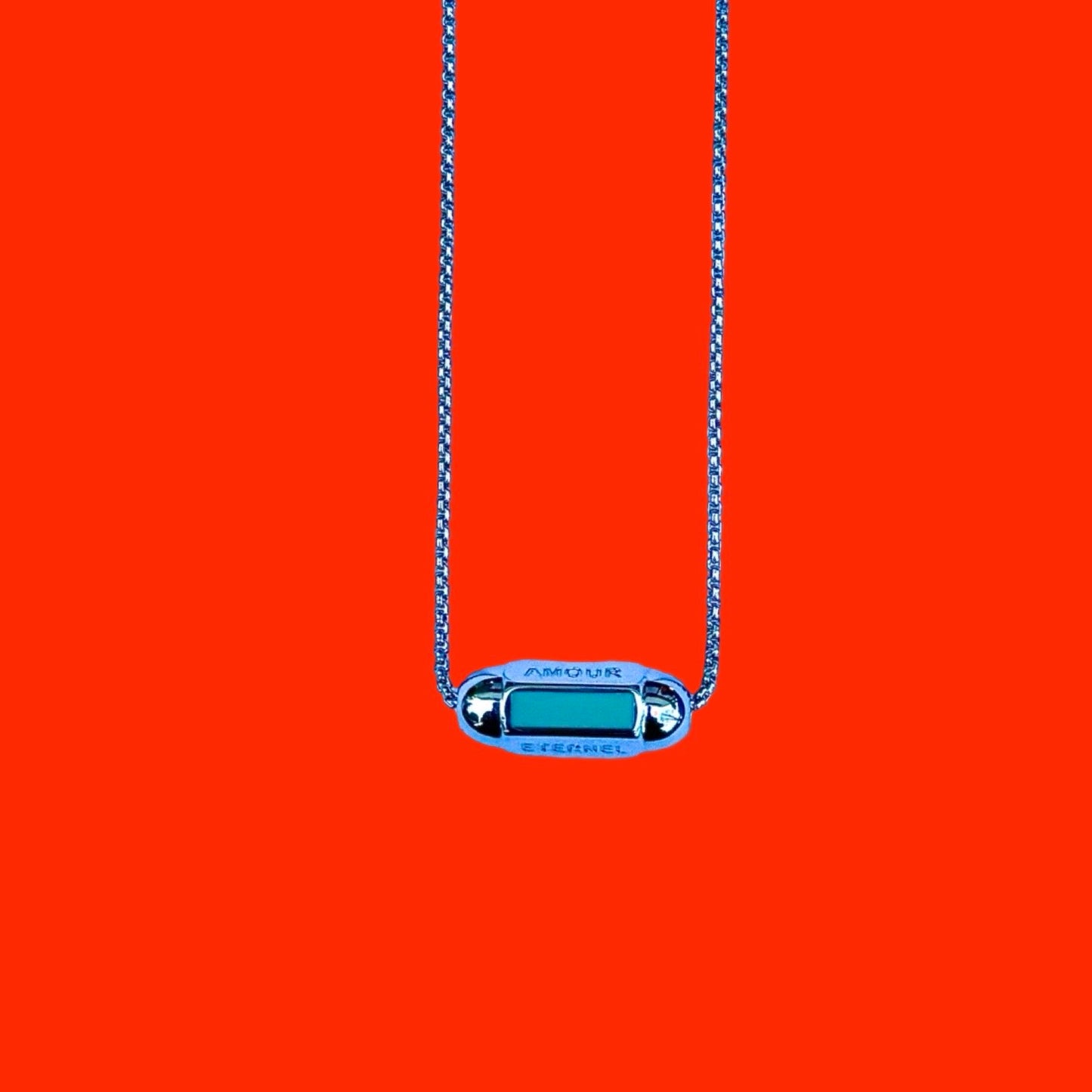 Pendentif émaillé tricolor