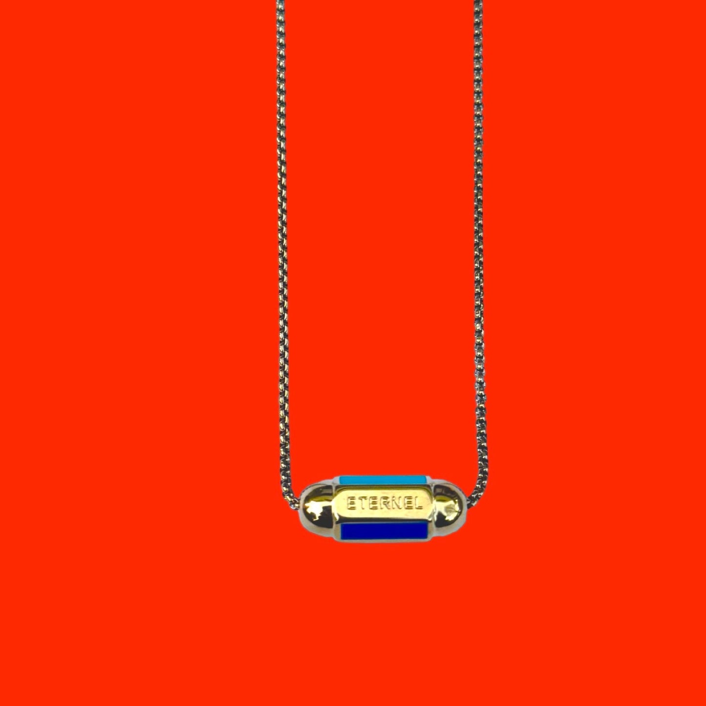 Pendentif émaillé tricolor